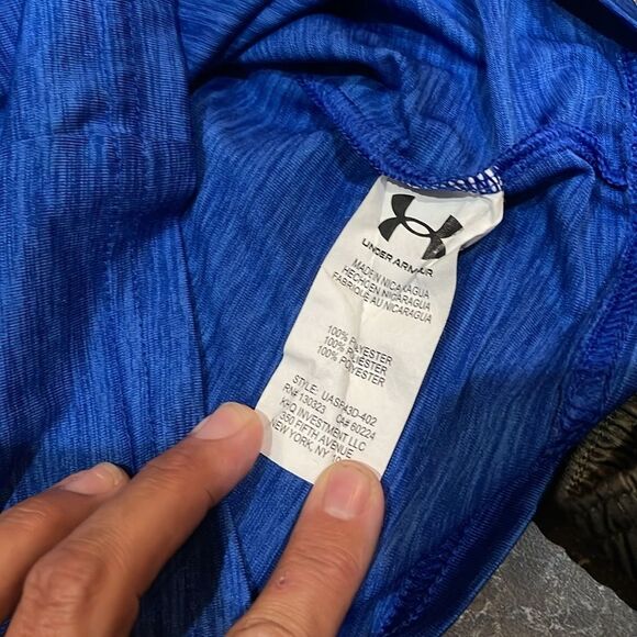 Boys 2T Bundle of 11 - Under Armour, Hurley, jumping Beans, Carter’s, an… - Picture 12 of 14